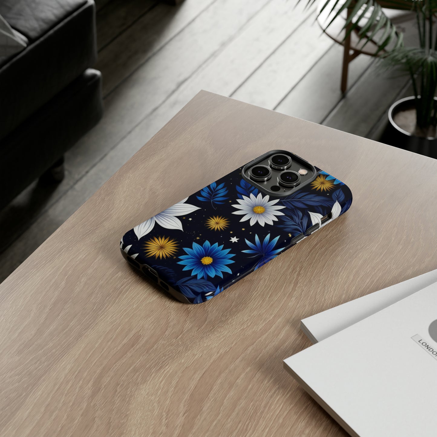 Blue Leaf Pattern Tough Case