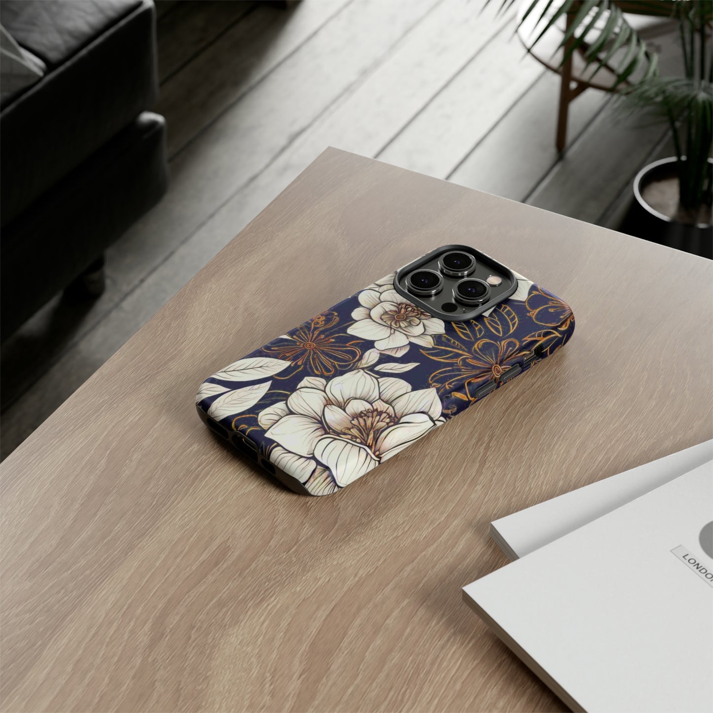 White flower Design Pattern Tough Case